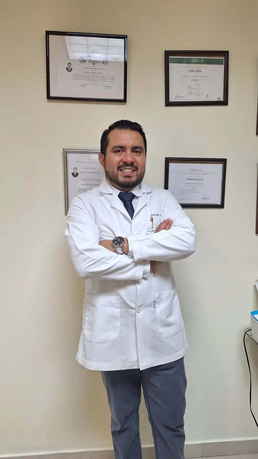 Dr. Manuel González García